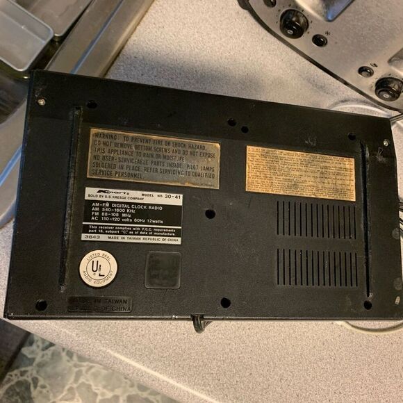 Kmart Model No. 30-41 Clock Radio *Only Clock Works-Read* - Picture 11 of 12